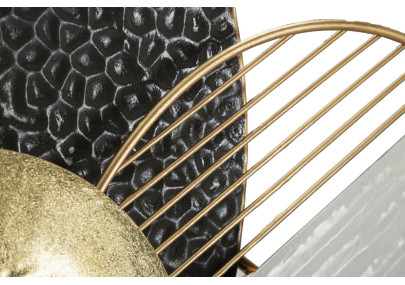 Panneau mural en fer BOLY – L’élégance métallique pour un mur sophistiqué (129,5 x 8,3 x 53,3 cm)