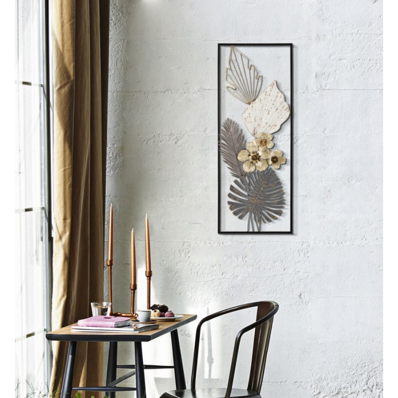 Panneau mural classique – L’élégance intemporelle du fer (28,6 x 5,1 x 74,3 cm)