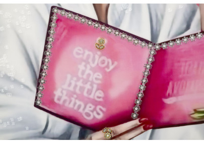 Spa de luxe en toile laquée H – Luxe et raffinement décoratif (82 x 4 x 82 cm)