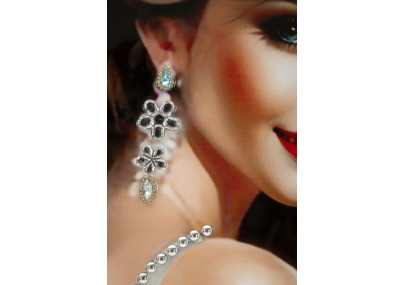 Toile laquée élégante H – Raffinement classique et modernité (52 x 4,5 x 152 cm)