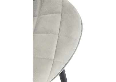 **Español (Spanish):**

Muelles de Silla de Terciopelo Crema