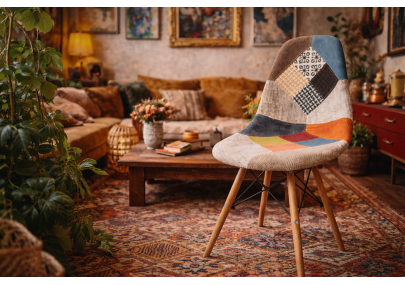 Cadeira Eiffel Patchwork Multicolor – Assento Estofado, Pés em Madeira Maciça e Estilo Boémio Chic