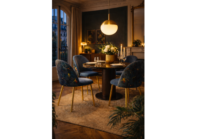 Silla de diseño en terciopelo azul pato con patas de metal dorado – Estilo exótico chic