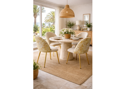 Silla de diseño en terciopelo beige champán con motivo tropical y patas de metal dorado – Elegancia solar