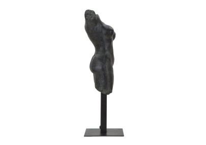 Sculpture de Femme Antique, Héritage d’un Musée Oublié – CM 19X17X50