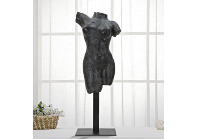 Sculpture de Femme Antique, Héritage d’un Musée Oublié – CM 19X17X50