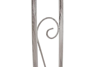 Anna, arche de roses blanches antiques