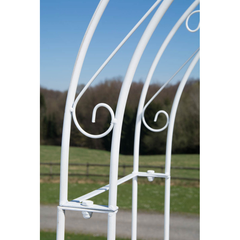 Arche de roses avec portail Melissa White