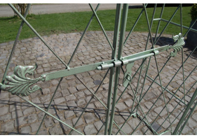 Arche de roses avec portail Melissa vert antique