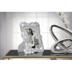 Cadre photo Lefy argent – 23 × 2,5 × 27,5 cm (dimension intérieure : 15 × 20 cm)