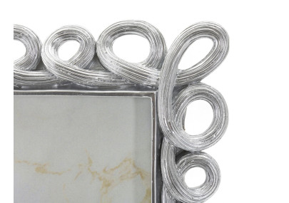 Cadre photo Creux – 20,8 × 1,9 × 25,9 cm (dimension intérieure : 15 × 20 cm)