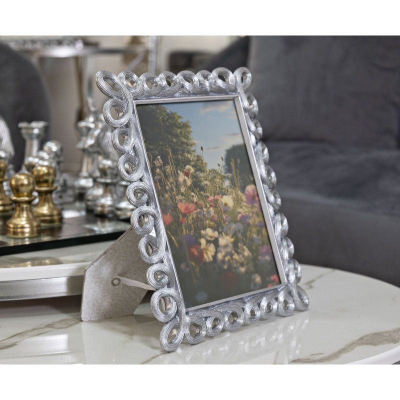 Cadre photo Creux – 20,8 × 1,9 × 25,9 cm (dimension intérieure : 15 × 20 cm)