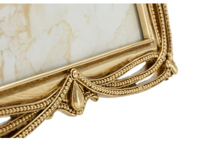 Cadre photo Ligne – 27 × 1,7 × 32 cm (dimension intérieure : 20 × 25 cm)